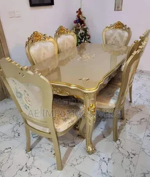 Royal Classic Dining Set