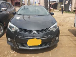 Toyota Corolla LE Premium 4dr Sedan (1.8L 4cyl CVT) 2014 Black