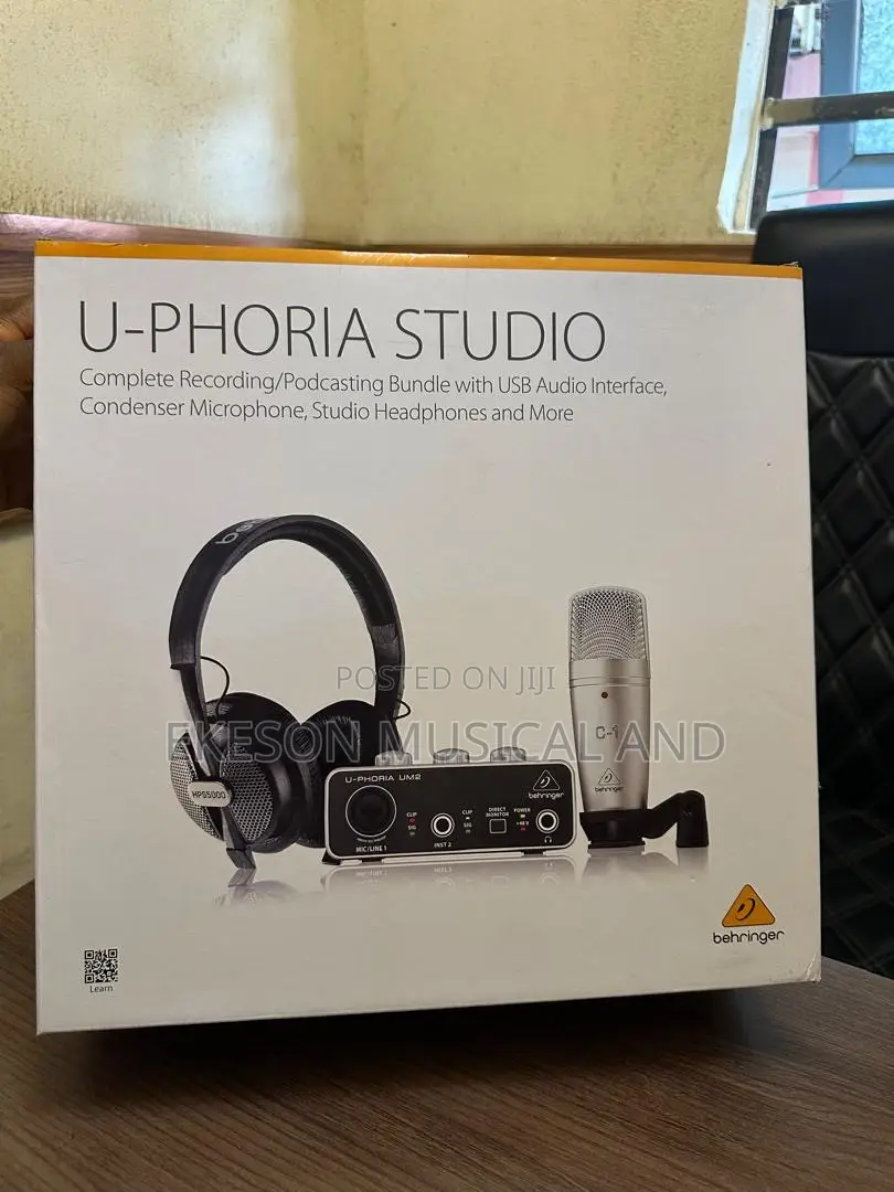 Behringer U-Phoria Studio Bundle