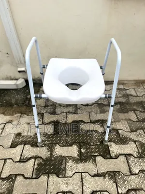 Mowbray Lite Raised Toilet Seat
