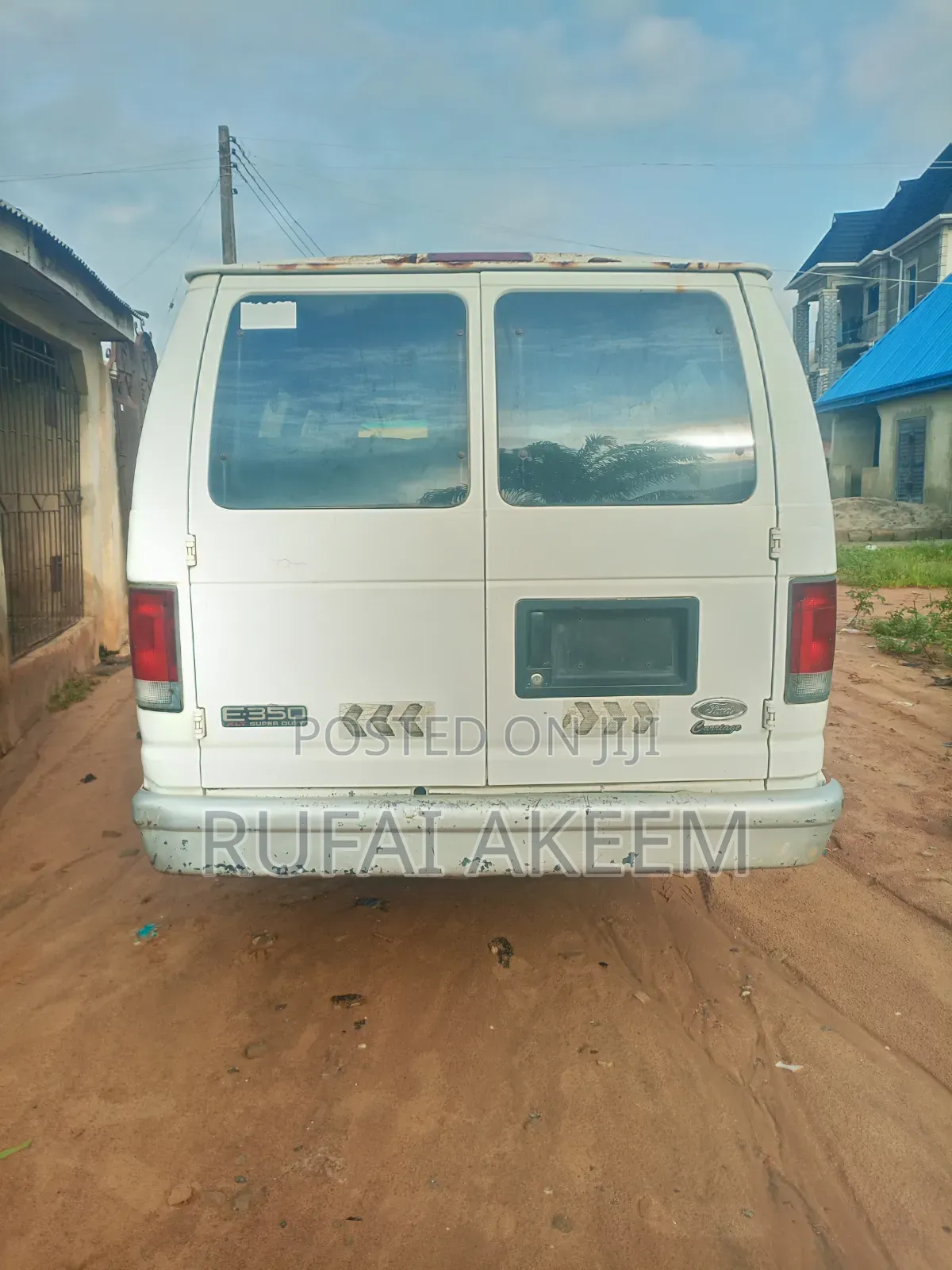 Ford E350 2006 White