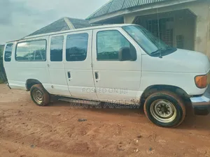 Ford E350 2006 White