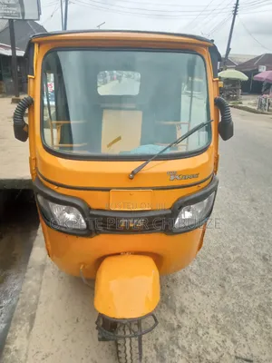 TVS King Deluxe Plus iTouch Start 2024 Yellow