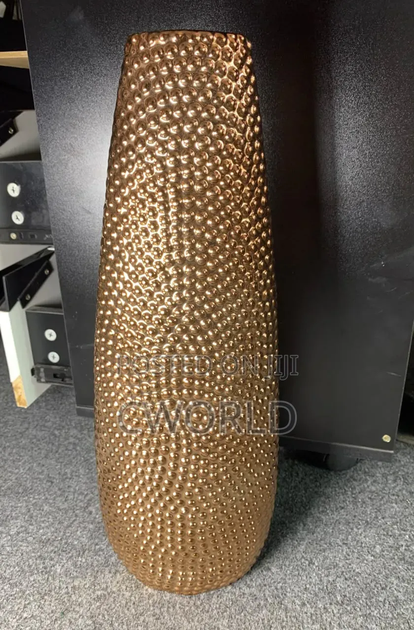 Tall Copper Dimpled Vase – Glossy Statement Piece