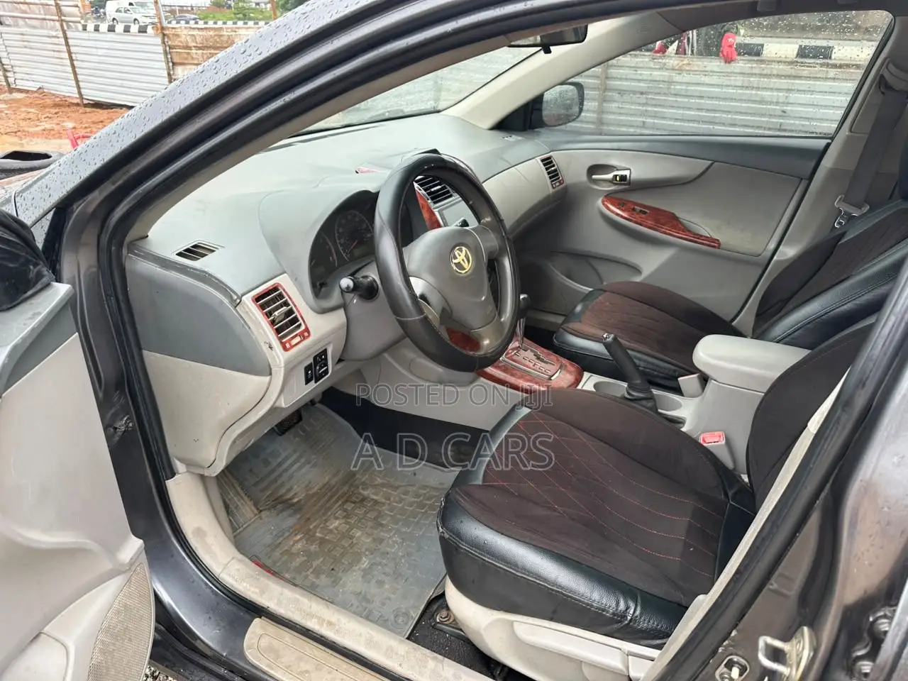 Toyota Corolla 2010 Gray