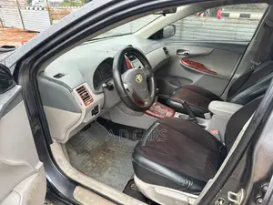 Toyota Corolla 2010 Gray