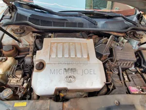 Toyota Camry SE V6 4dr Sedan (3.5L 6cyl 6AM) 2010 Silver
