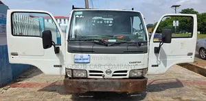 Nissan Cabstar 2002 White