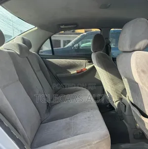 Toyota Corolla 2004 Silver