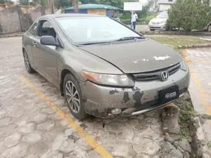 Honda Civic 2006 Gray