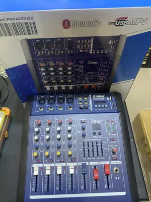 4 Ch Powered Mixer