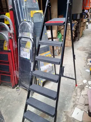 7 Steps Black Aluminum Ladder