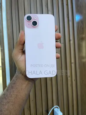 Apple iPhone 15 Plus 128 GB Pink