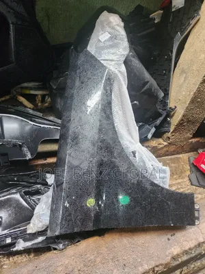 Ml350 2014 Passenger Side Fender