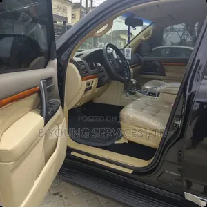Toyota Land Cruiser 2014 Black