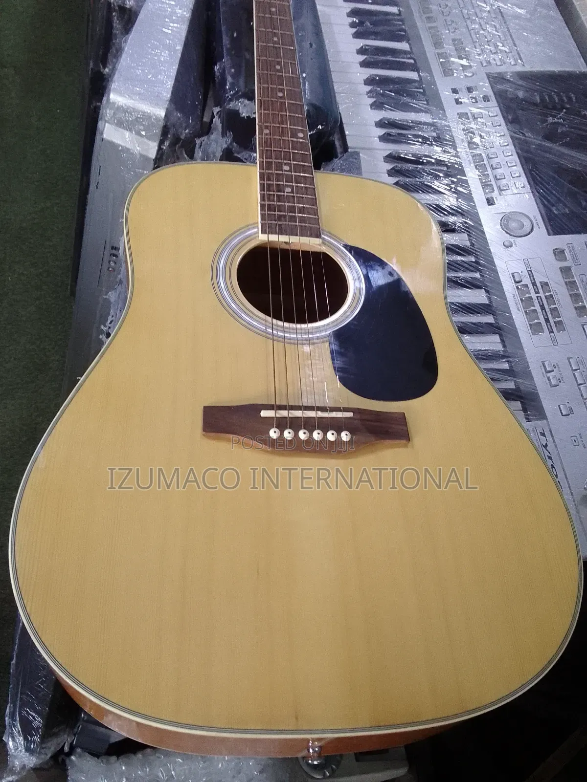 Noel by Cadenza Jumbo Acoustic Guitar – Full Size