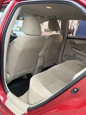 Toyota Corolla L 4dr Sedan (1.8L 4cyl 5M) 2013 Red