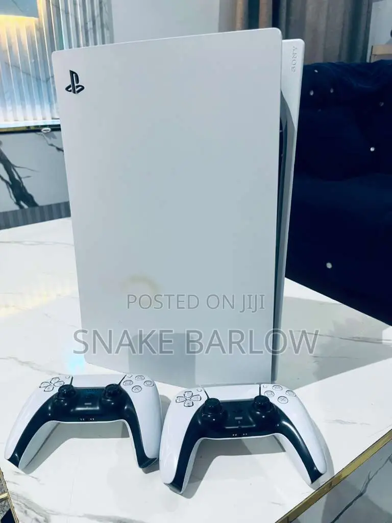 Ps5 Console Clean With 2 Pads