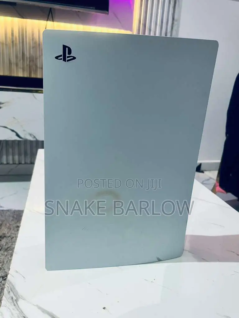 Ps5 Console Clean With 2 Pads