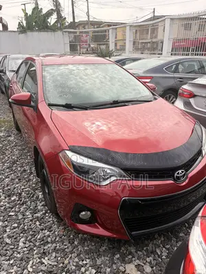 Toyota Corolla 2014 Red