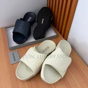 Balenciaga Quality Luxury Men Slippers