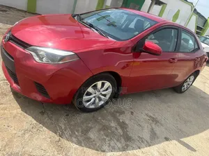 Toyota Corolla 2015 Red