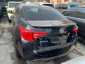 Toyota Corolla 2017 Black