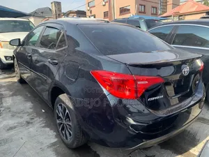 Toyota Corolla 2017 Black