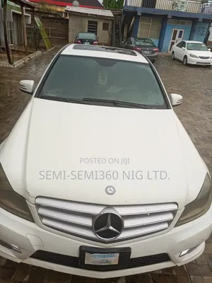 Mercedes-Benz C300 Luxury 4Matic Sedan AWD (3.0L 6cyl 7A) 2012 White