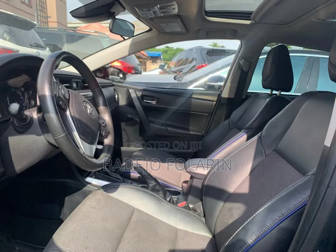 Toyota Corolla 2017 Black