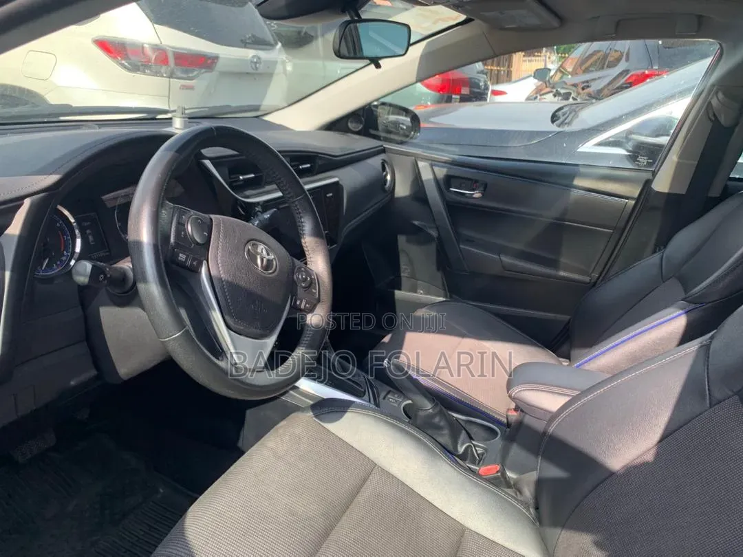 Toyota Corolla 2017 Black