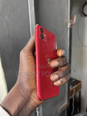 Apple iPhone 11 64 GB Red