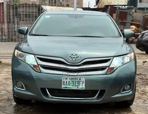 Toyota Venza XLE 2011 Green
