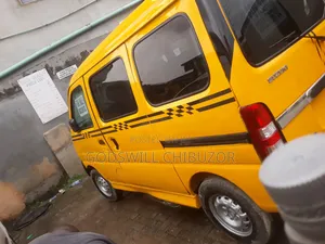 Suzuki Every 2010 Yellow