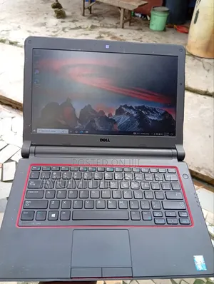 Laptop Dell Latitude 3350 8GB Intel Core i3 SSD 512GB