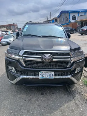 Toyota Land Cruiser 2010 Black