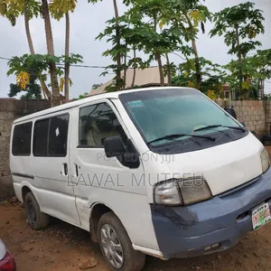 Nissan Vanette 2004 White
