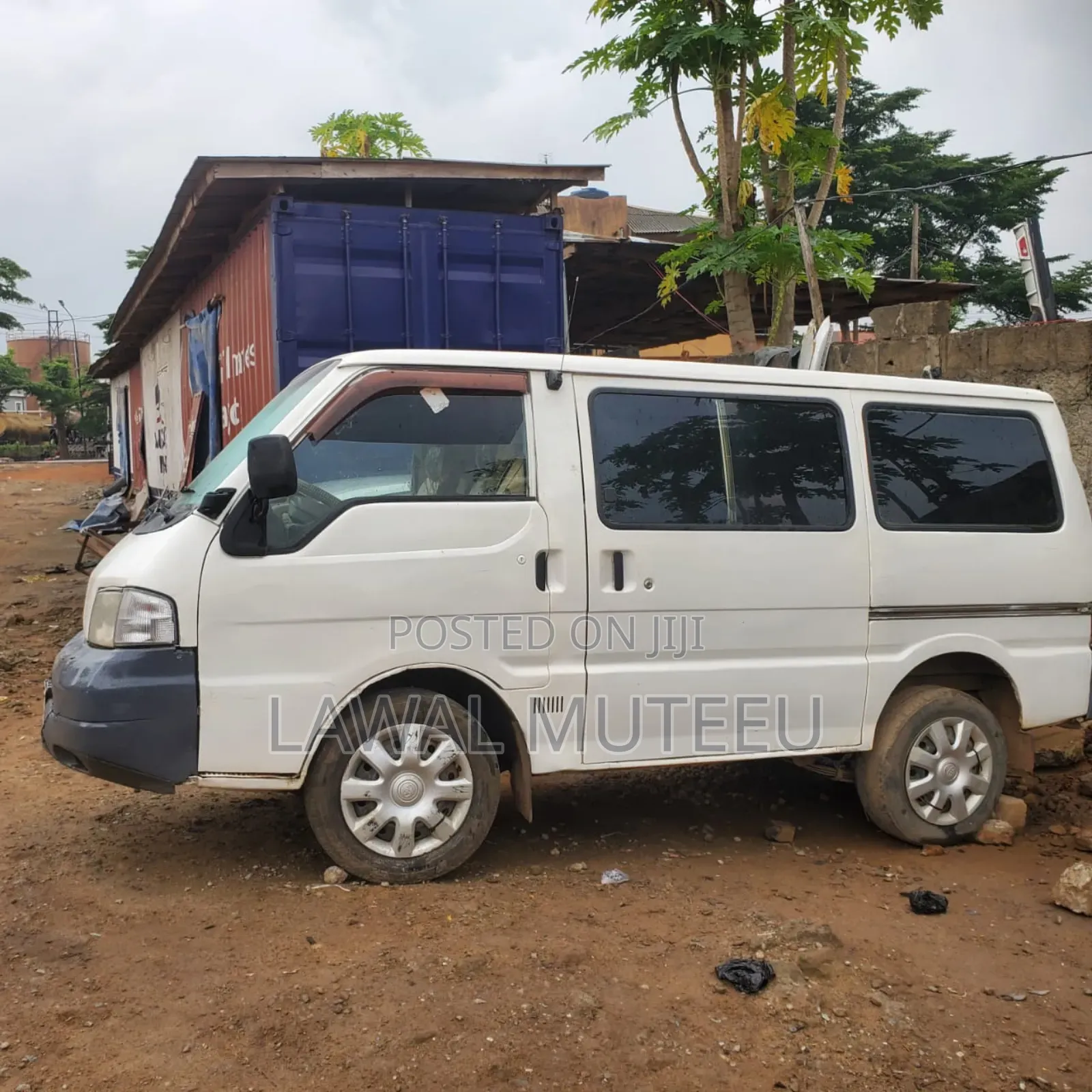 Nissan Vanette 2004 White