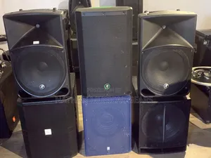 Mackie Speaker