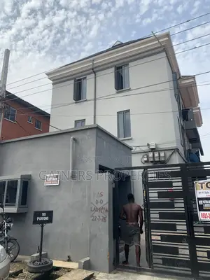 2bdrm Block of Flats in Gbagada for rent