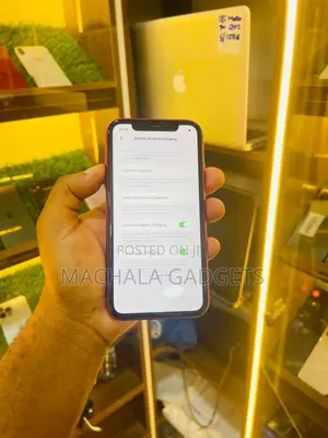Apple iPhone 11 64 GB Red