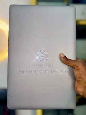 Laptop Dell Precision 3561 16GB Intel Core i7 SSD 512GB