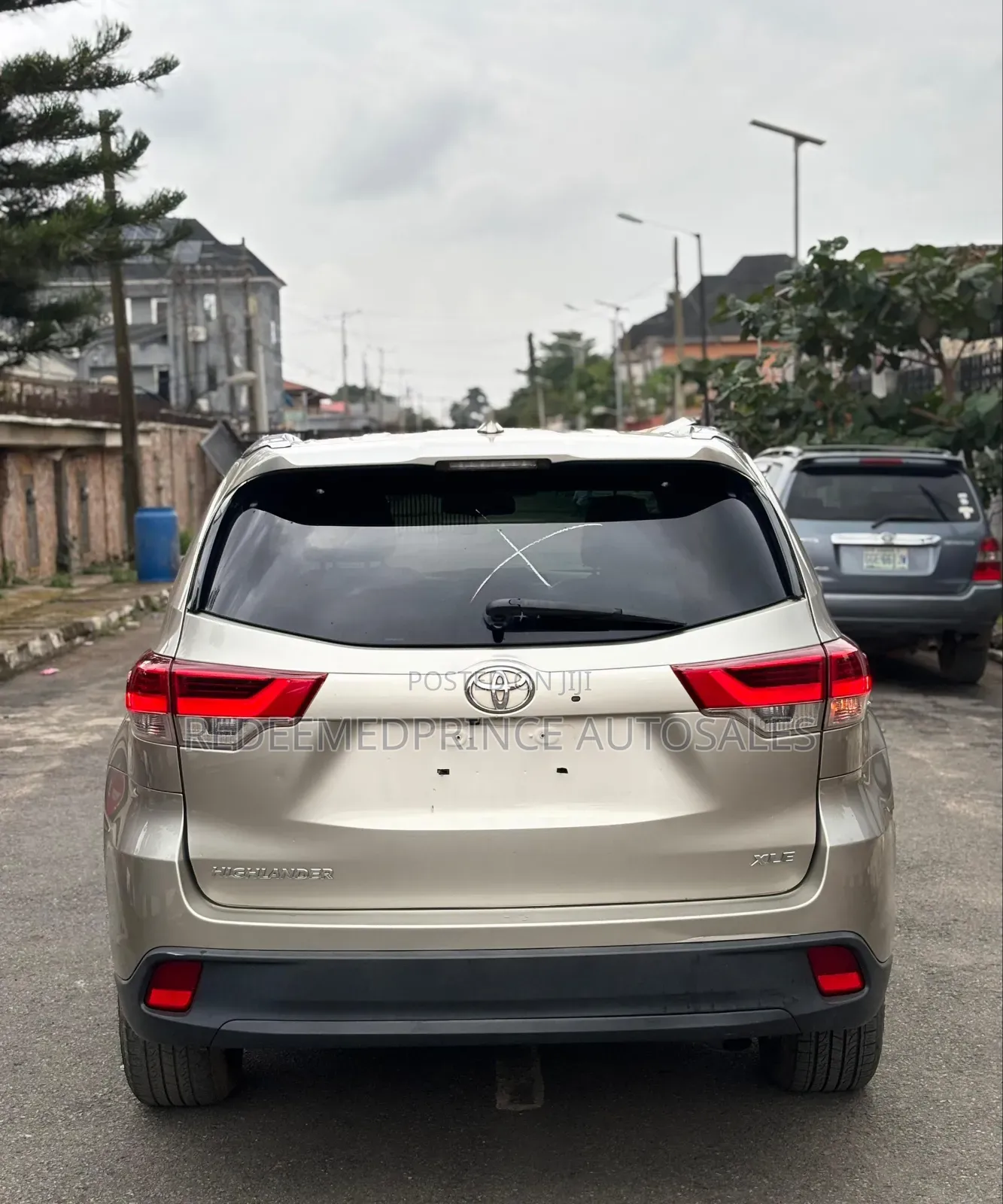 Toyota Highlander 2016 Gold