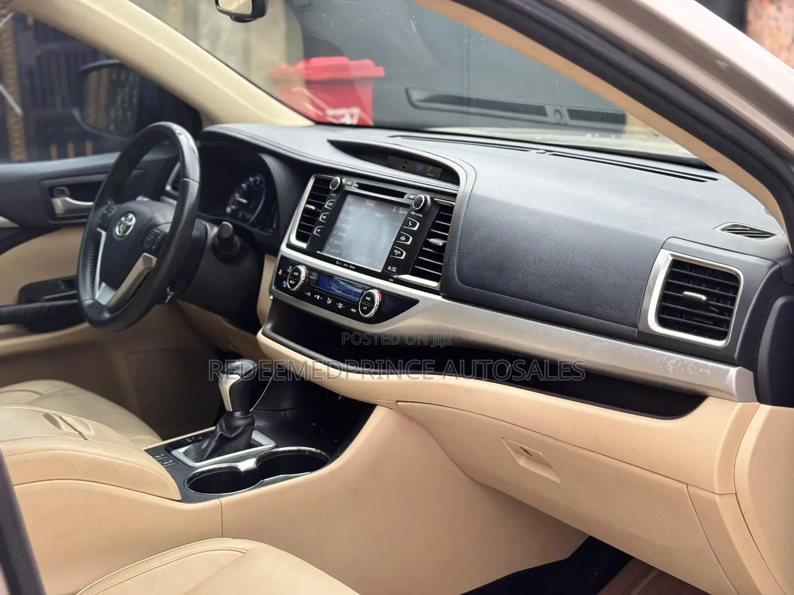 Toyota Highlander 2016 Gold