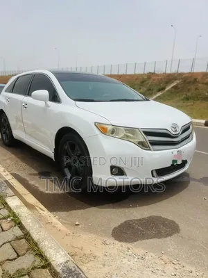 Toyota Venza AWD 2012 White