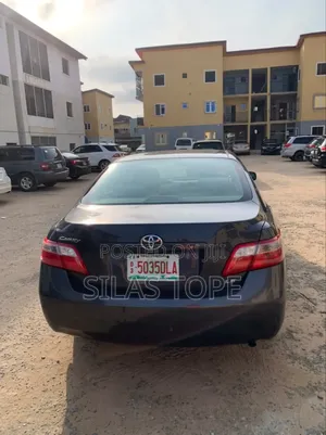 Toyota Camry LE 4dr Sedan (2.4L 4cyl 5A) 2009 Gray