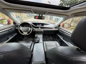 Lexus ES 2013 Red
