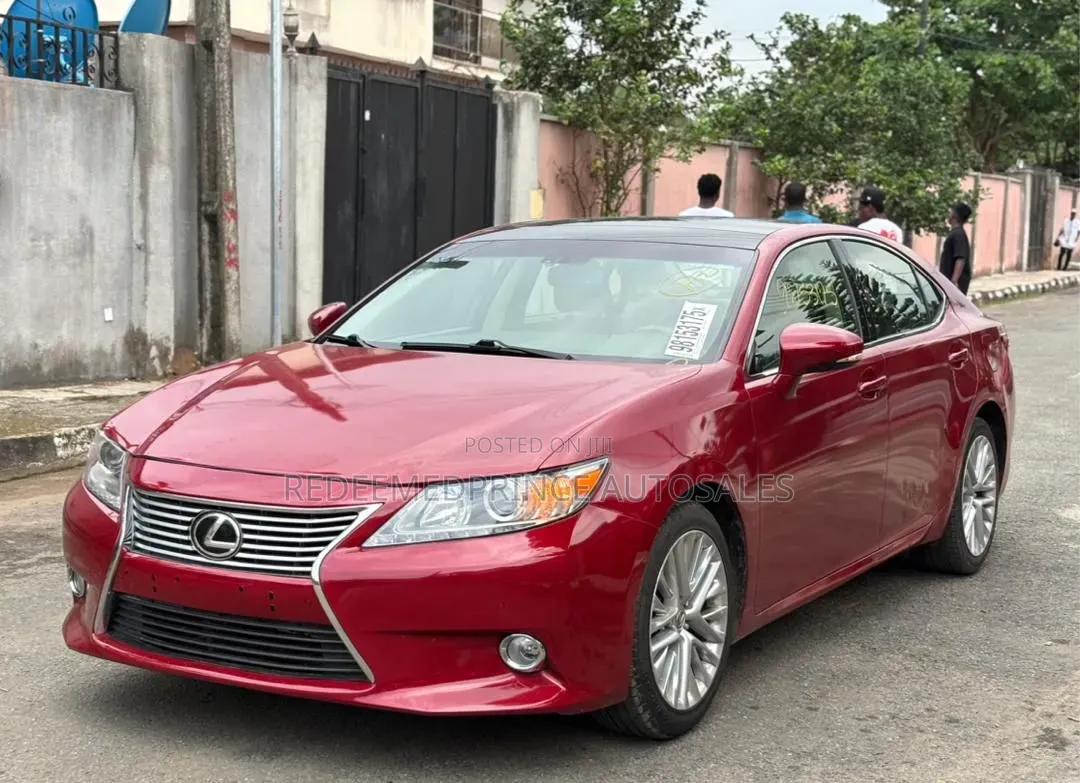 Lexus ES 2013 Red