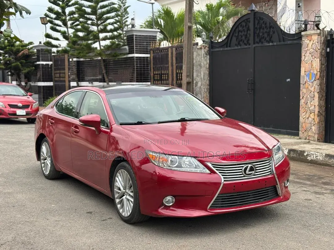 Lexus ES 2013 Red