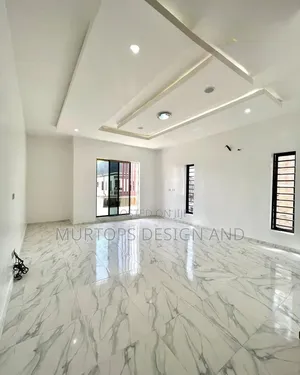 4bdrm Duplex in Chevron for rent